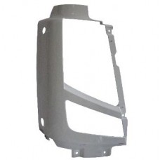 Moldura Farol Volvo FH FM 12 2009> Lado Direito