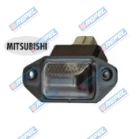 Lanterna de Placa Mitsubishi L200