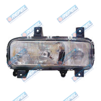 Farol MBB Atego 1318 1418 2425 >2008 Lente Raiada Lado Direito Farol MBB Atego 1318 1418 2425 >2008 Lente Raiada Lado Direito