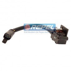 Interruptor Freio CNH 84142375                                                                                                                                                                              