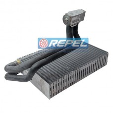 Evaporador Ar Condicionado Valeo VA818207C VW2R2820013 VW 2R2820013